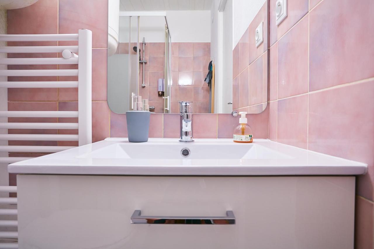 L'Appartement Pontarlier Eksteriør bilde